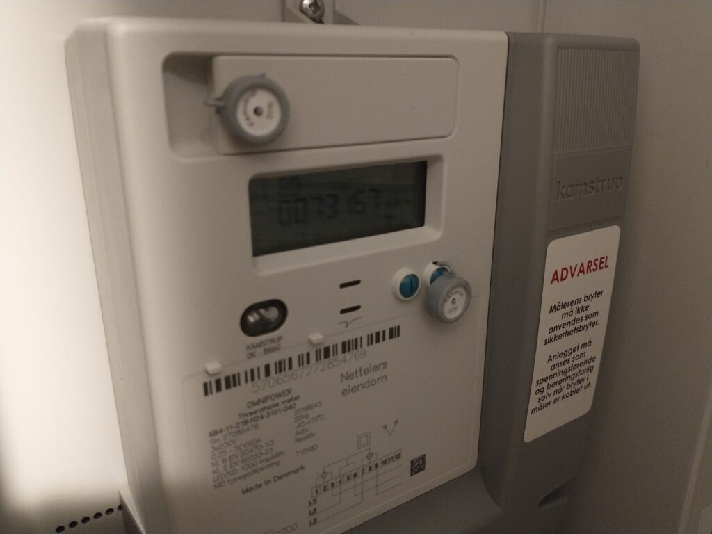 Beskrive energi og effekt matematisk